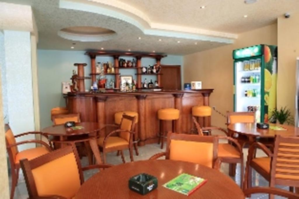 Dreams Family Hotel Νεσέμπαρ Εξωτερικό φωτογραφία