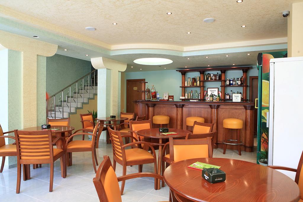 Dreams Family Hotel Νεσέμπαρ Εξωτερικό φωτογραφία